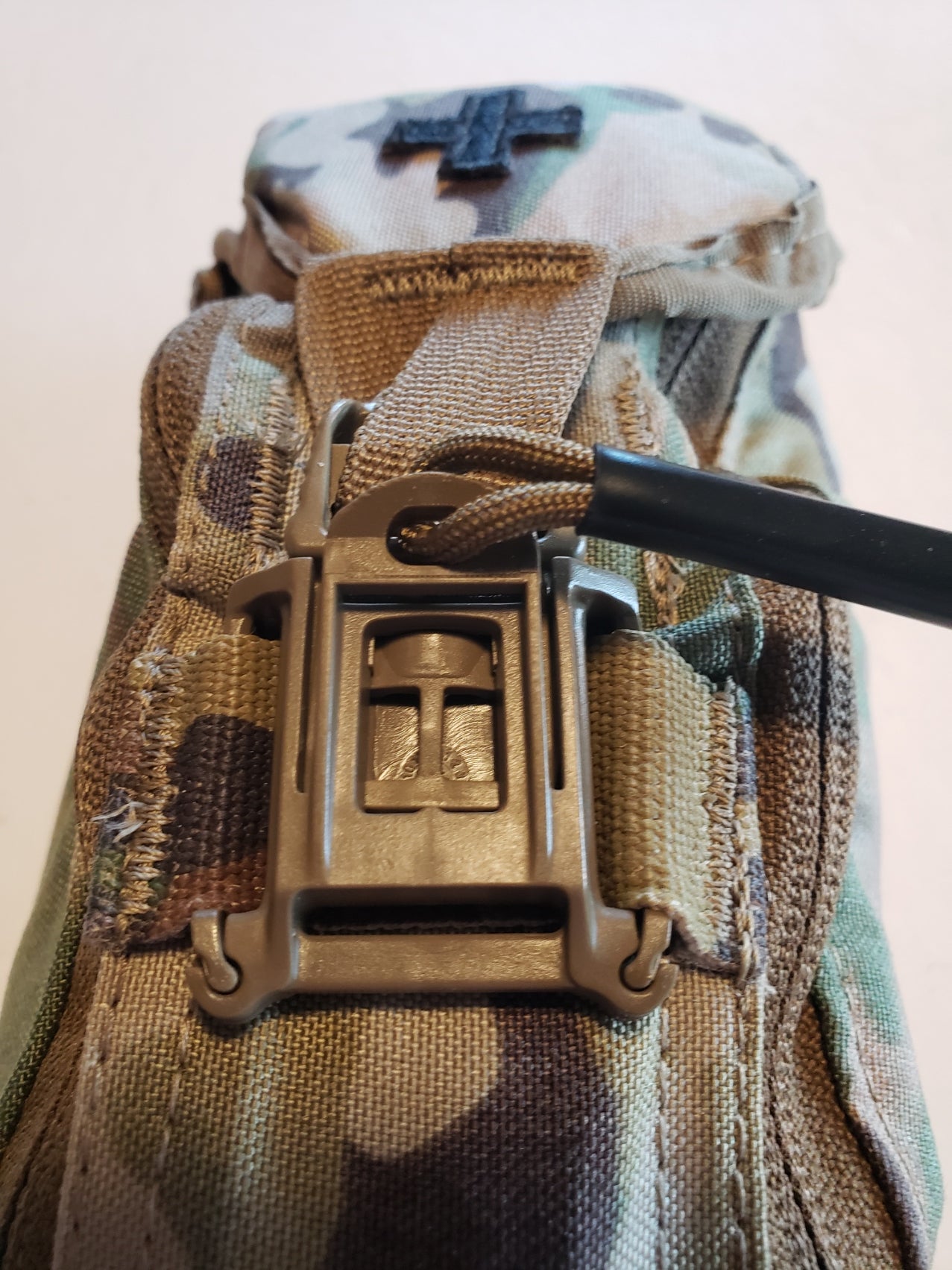 Centa1 Med Kits - North American Rescue - RIG Series Eagle IFAK Med Pouch with Our 10-Piece *TFAK Supplies - Multicam