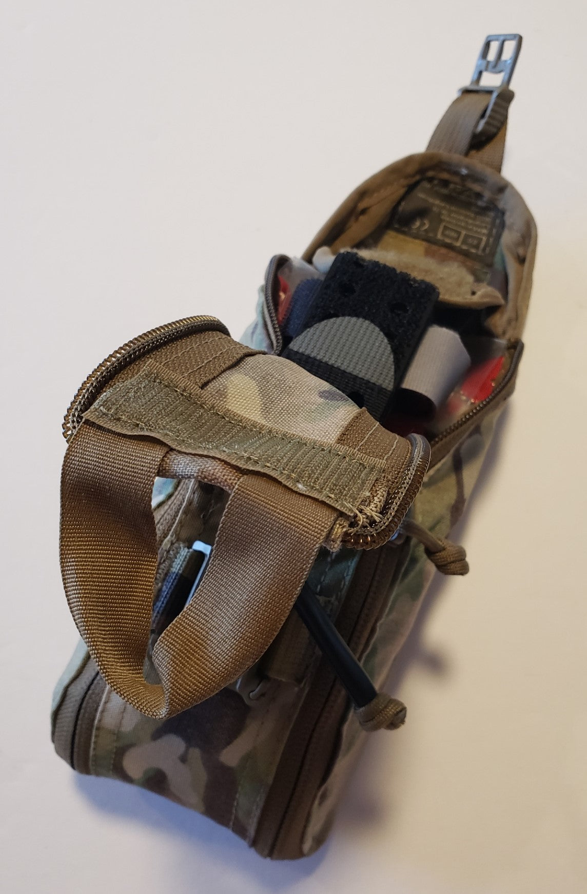 Centa1 Med Kits - North American Rescue - RIG Series Eagle IFAK Med Pouch with Our 10-Piece *TFAK Supplies - Multicam